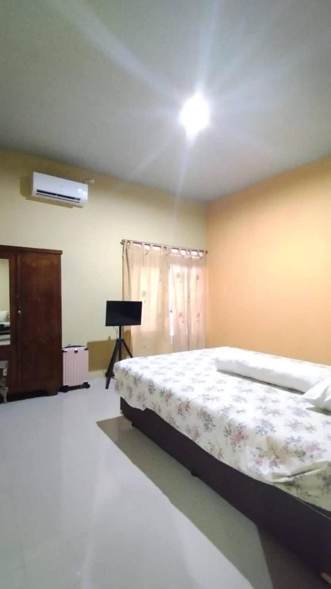 Sadana Villahouse Ngadinegaran Yogyakarta Esterno foto